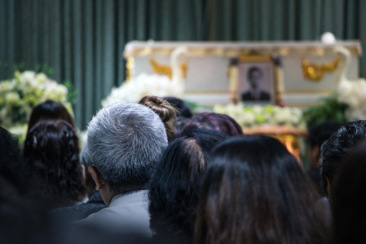 Come organizzare una veglia funebre? Come organizzare una veglia funebre?